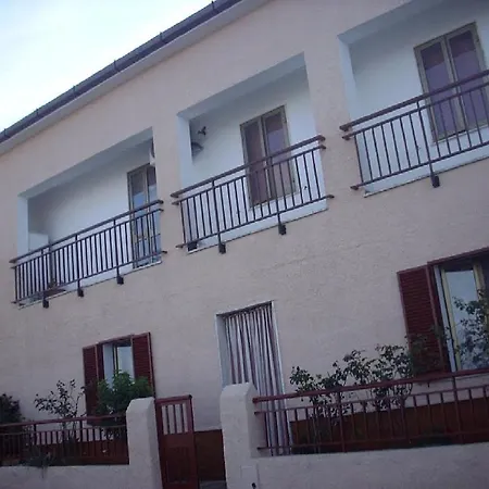 Abberi Sas Ventanas Osilo