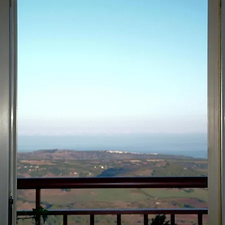 Abberi Sas Ventanas Bed & Breakfast